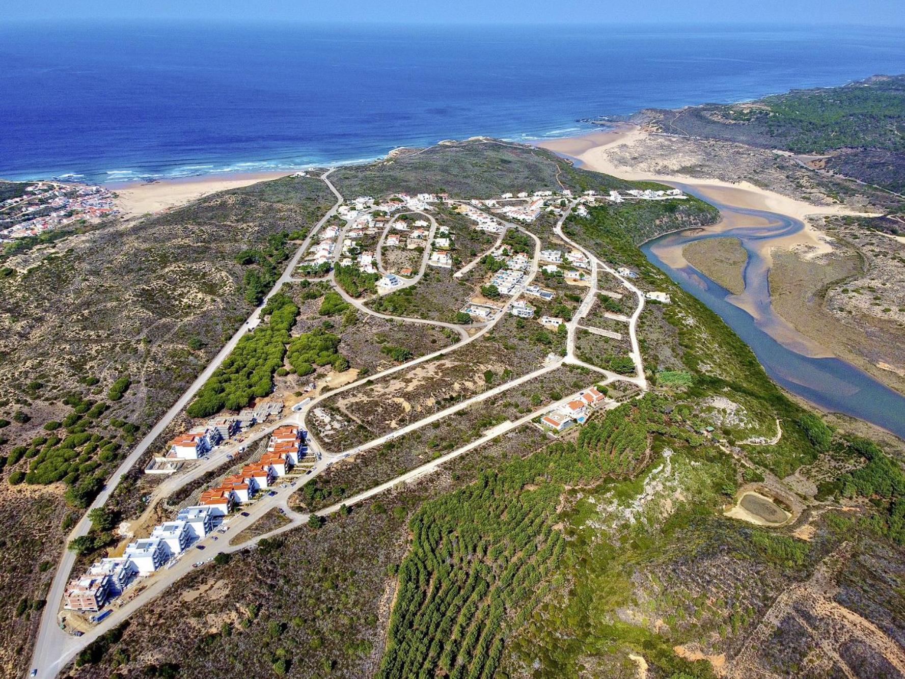 Beach & Nature Apartment - 2Bedroom Apt In Aljezur Luaran gambar